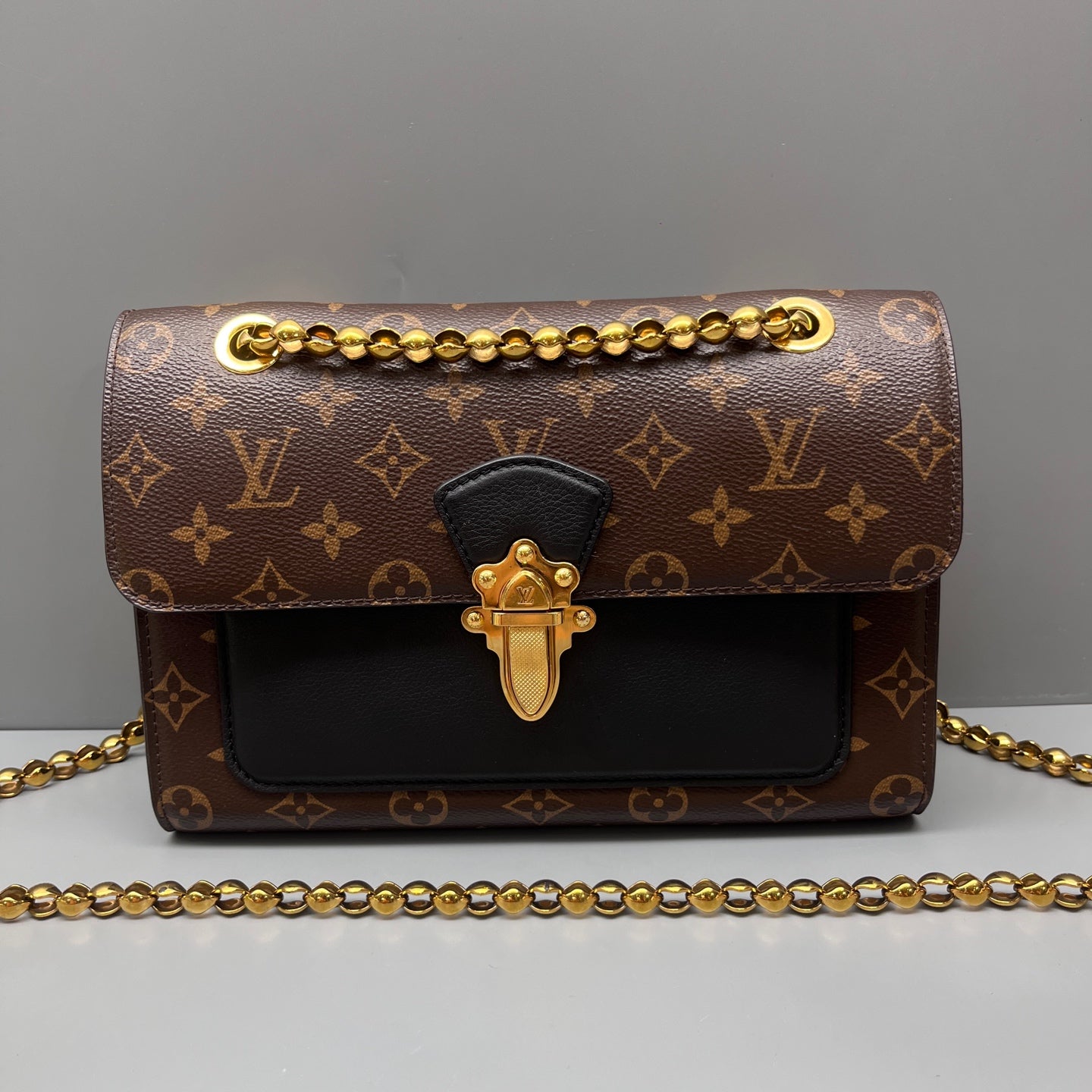 Louis Vuitton - Victoire - Leather - Brown - (mini)