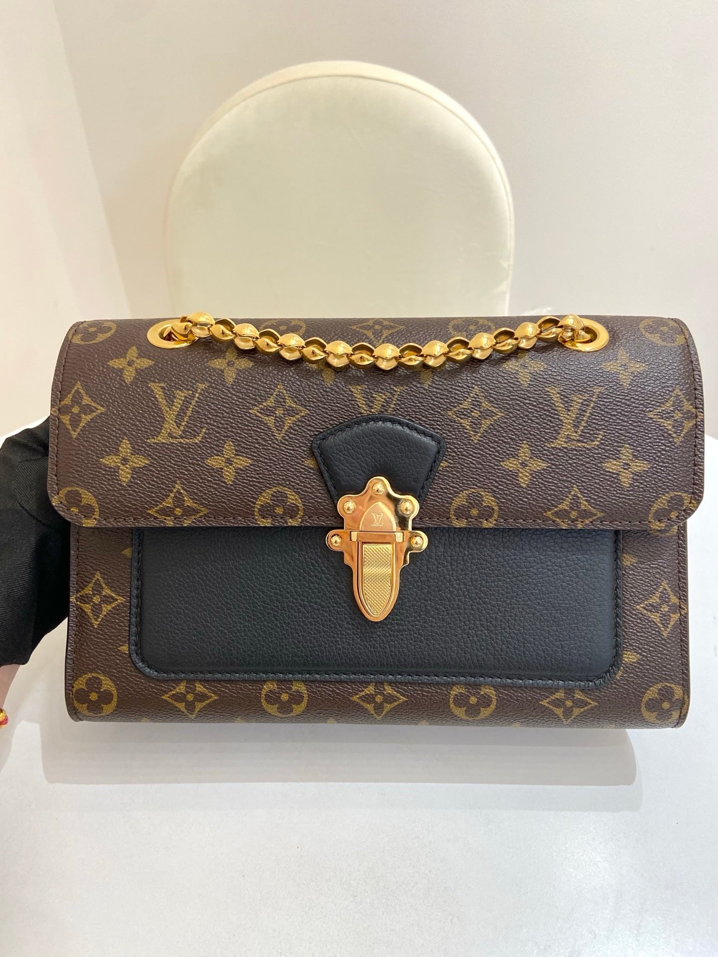 Louis Vuitton - Victoire - Leather - Brown - (mini)