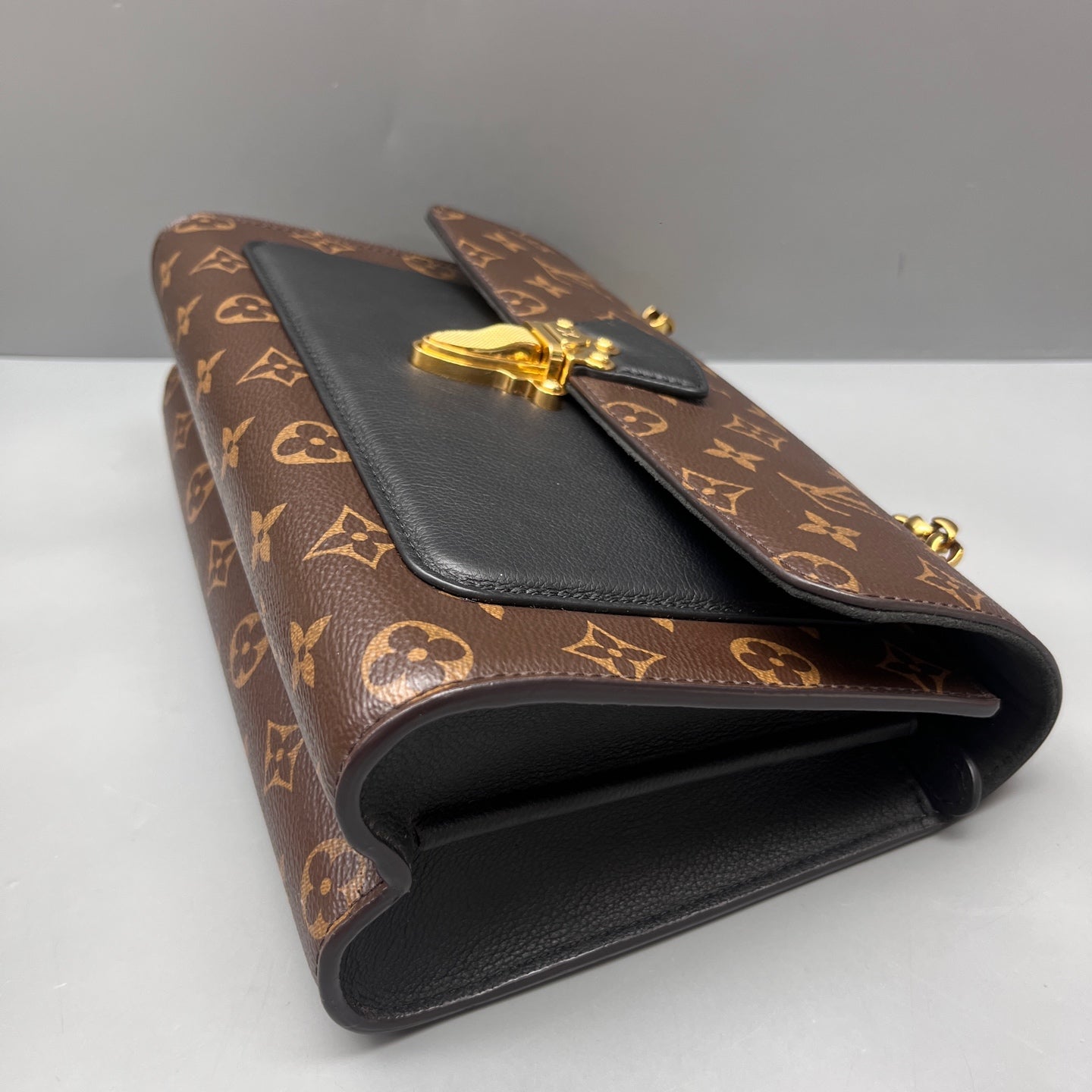 Louis Vuitton - Victoire - Leather - Brown - (mini)