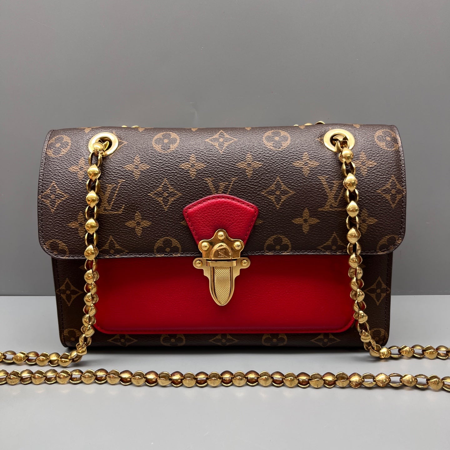 Louis Vuitton - Victoire - Leather - Multicolour - (medium)