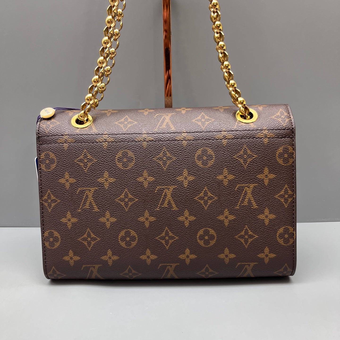 Louis Vuitton - Victoire - Leather - Multicolour - (medium)