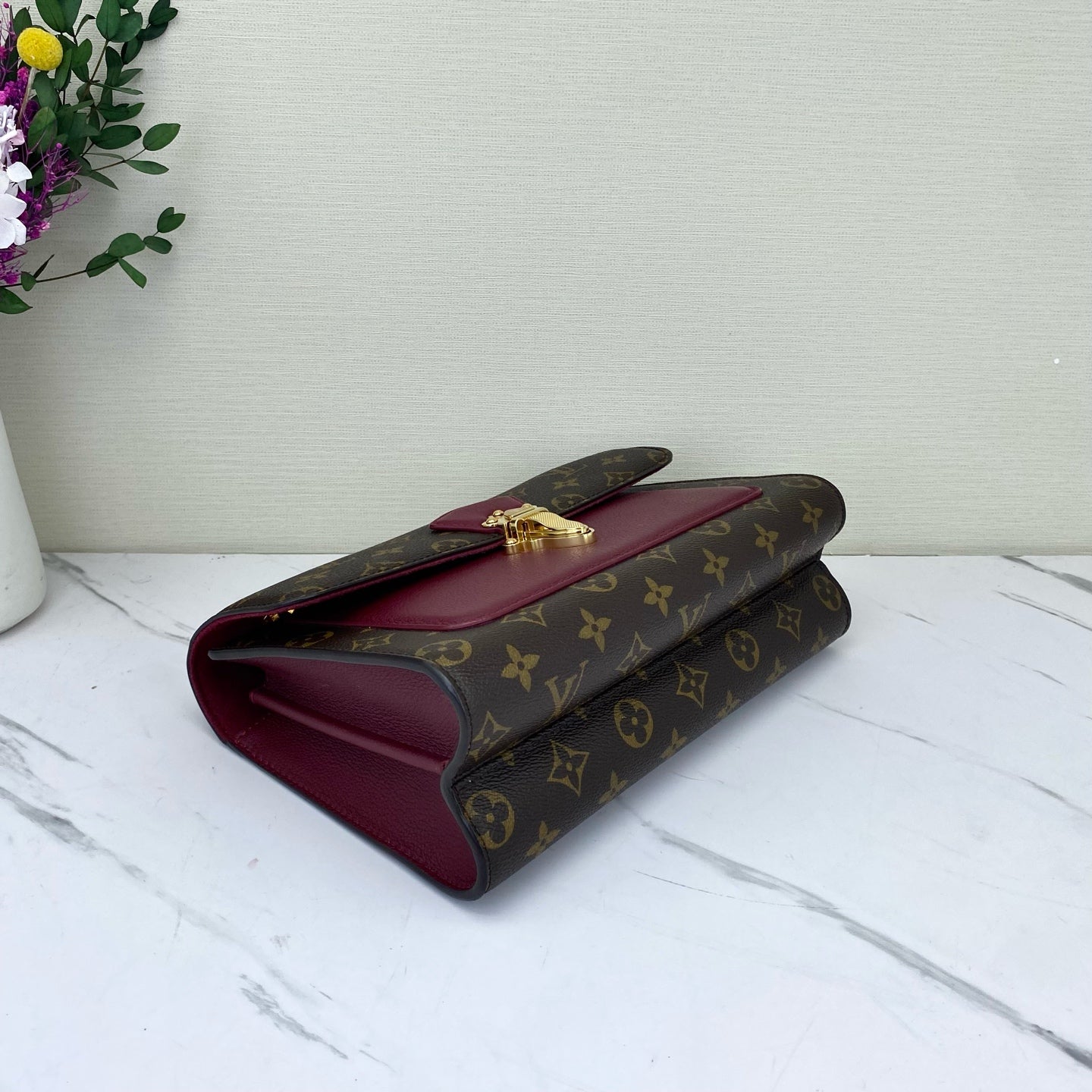 Louis Vuitton - Victoire - Leather - Multicolour - (medium)