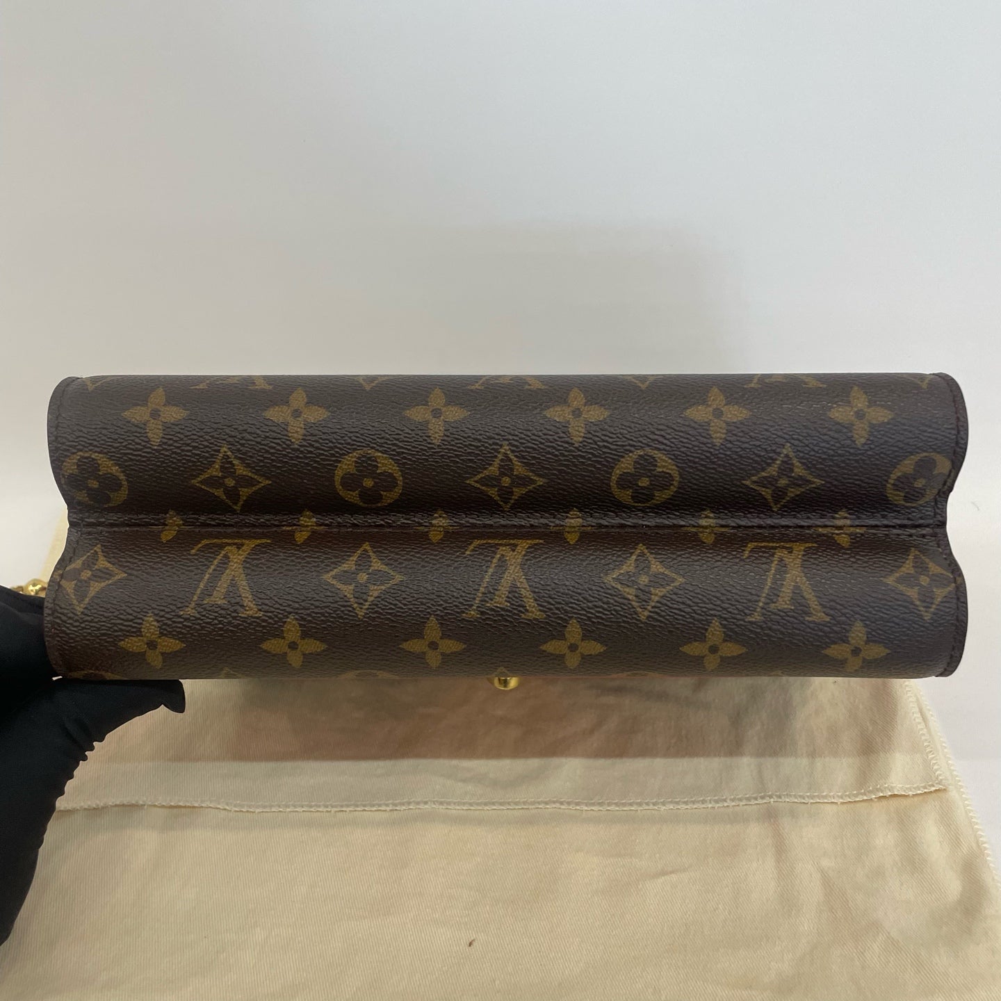 Louis Vuitton - Victoire - Leather - Multicolour - (medium)