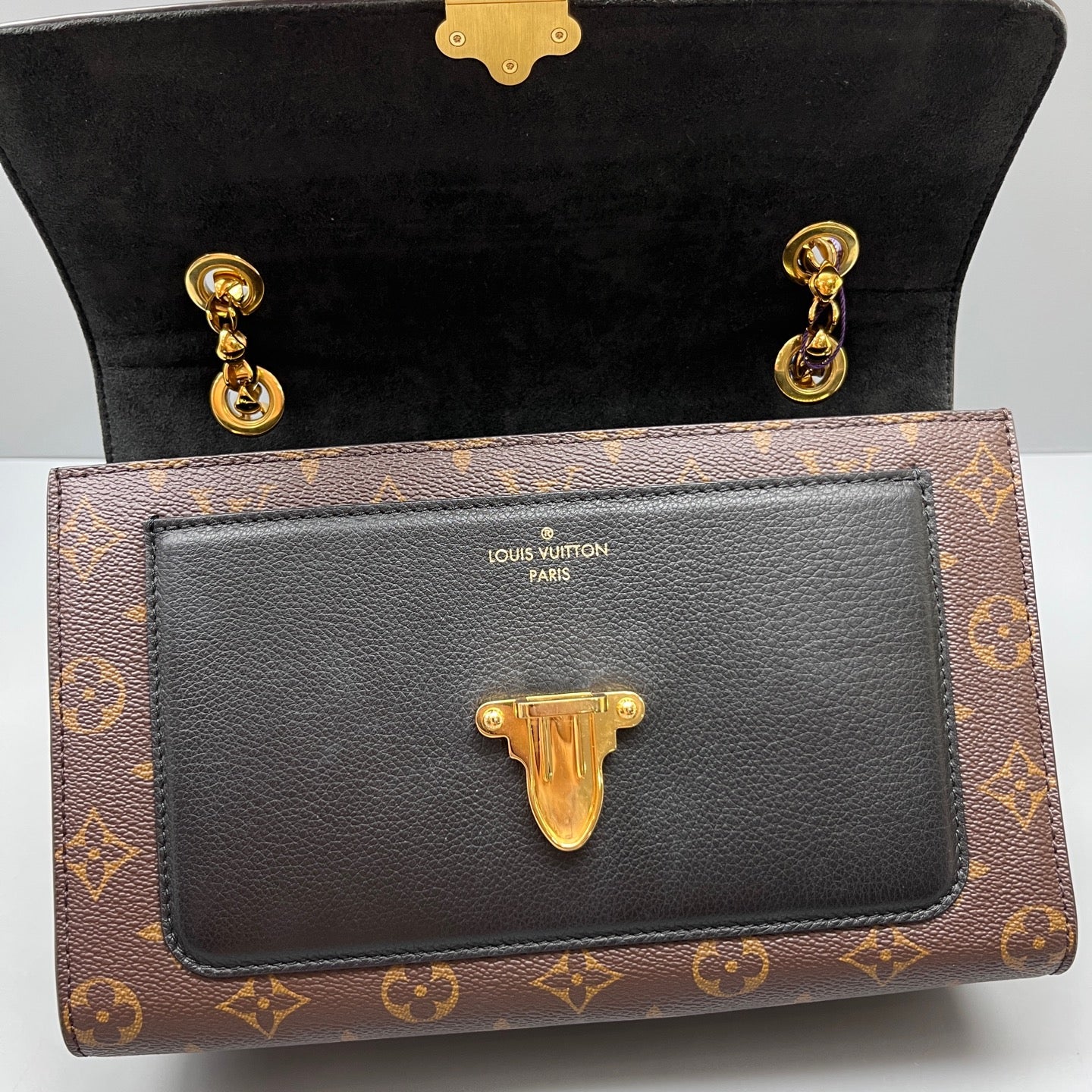 Louis Vuitton - Victoire - Leather - Multicolour - (medium)