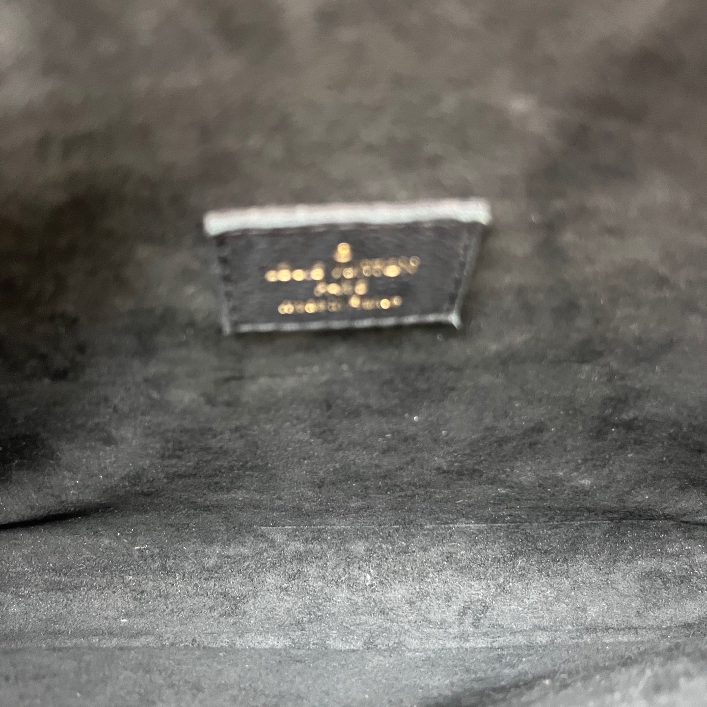Louis Vuitton - Victoire - Leather - Multicolour - (medium)