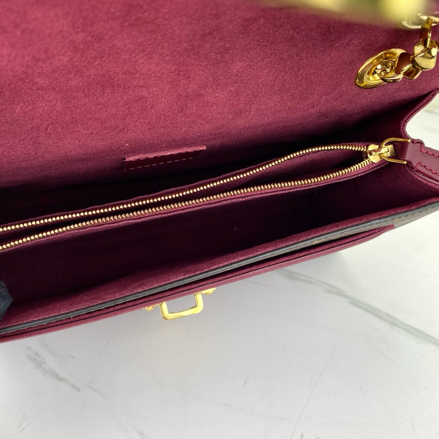 Louis Vuitton - Victoire - Leather - Multicolour - (medium)