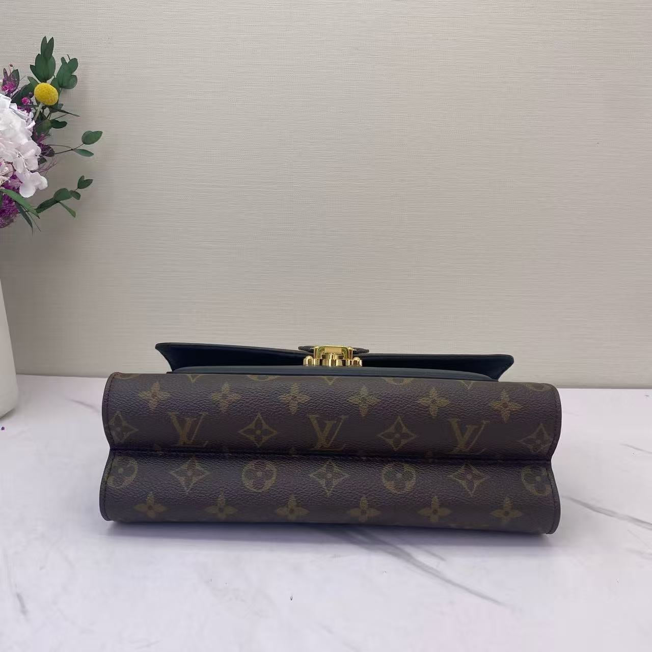 Louis Vuitton - Victoire - Monogram canvas and leather - Brown and Black with Gold-Tone Hardware - (medium)