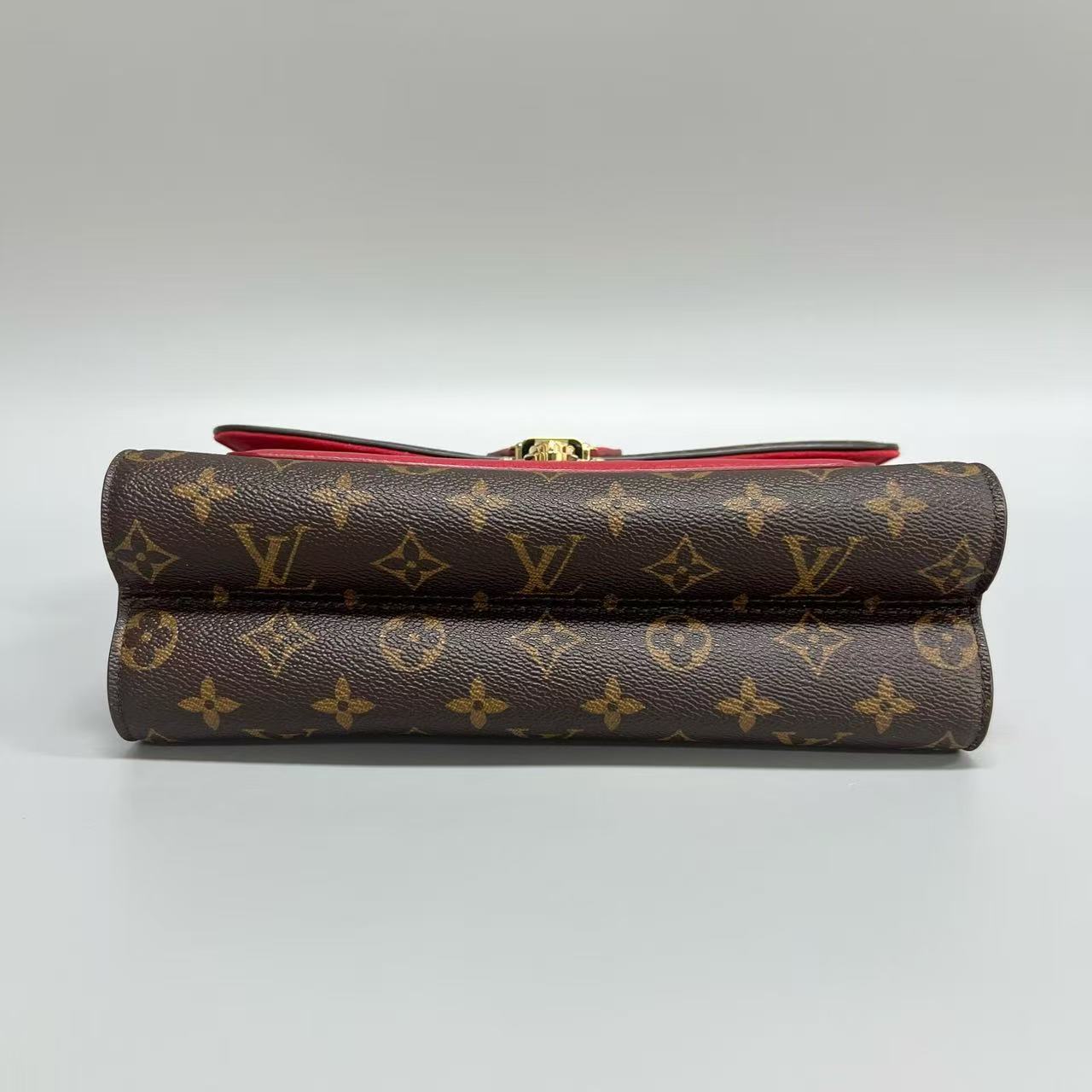Louis Vuitton - Victoire - Monogram coated canvas and grained leather - Brown and Red - (medium)