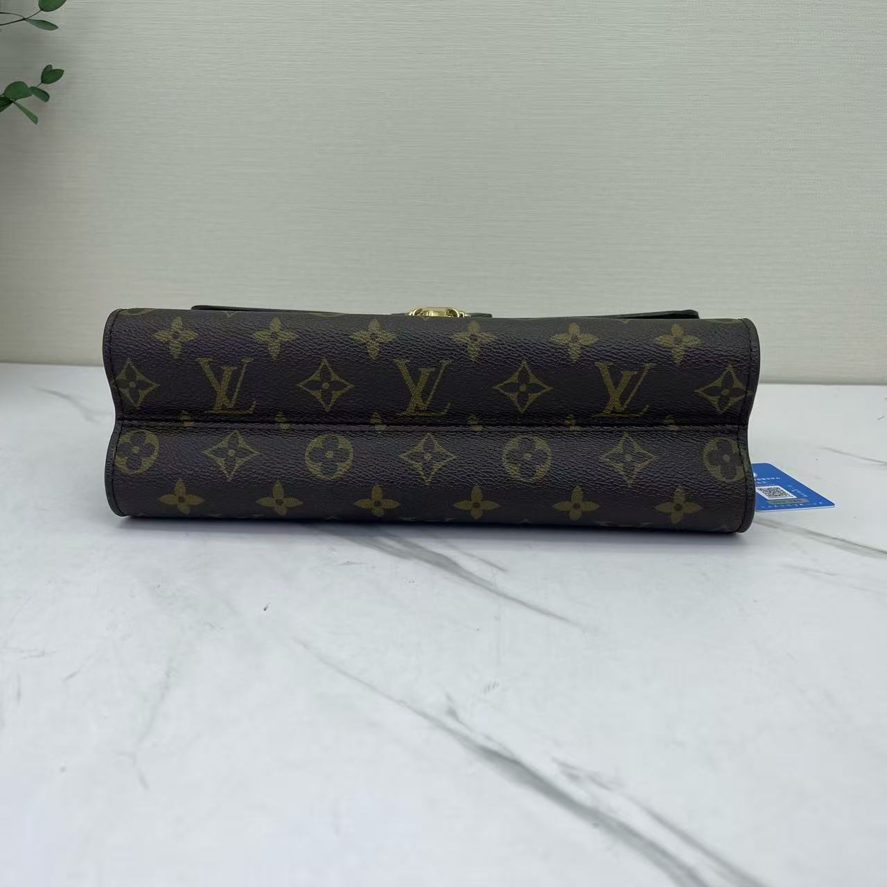 Louis Vuitton - Victoire - Monogram coated canvas with grained leather trim - Brown and Black with Gold-Tone Hardware - (medium)