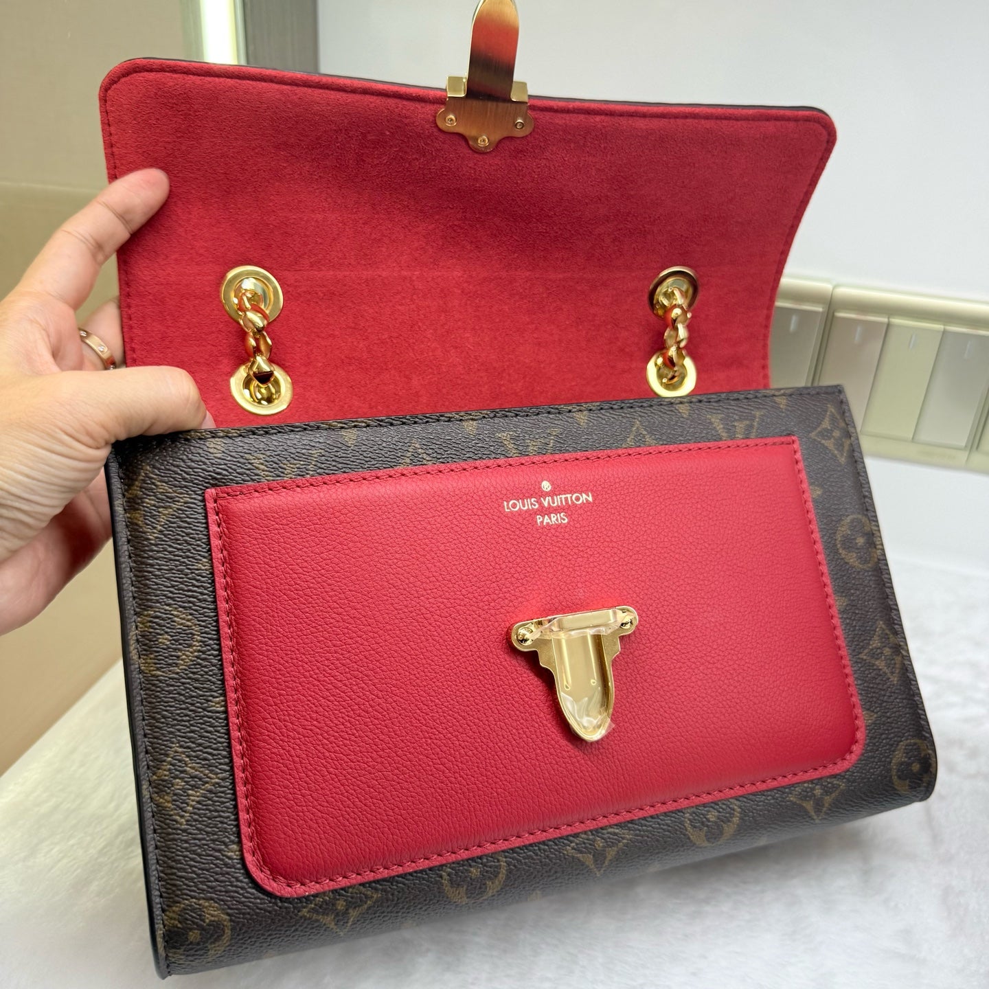 Louis Vuitton - Victoire - Synthetic - Multicolour - (small)