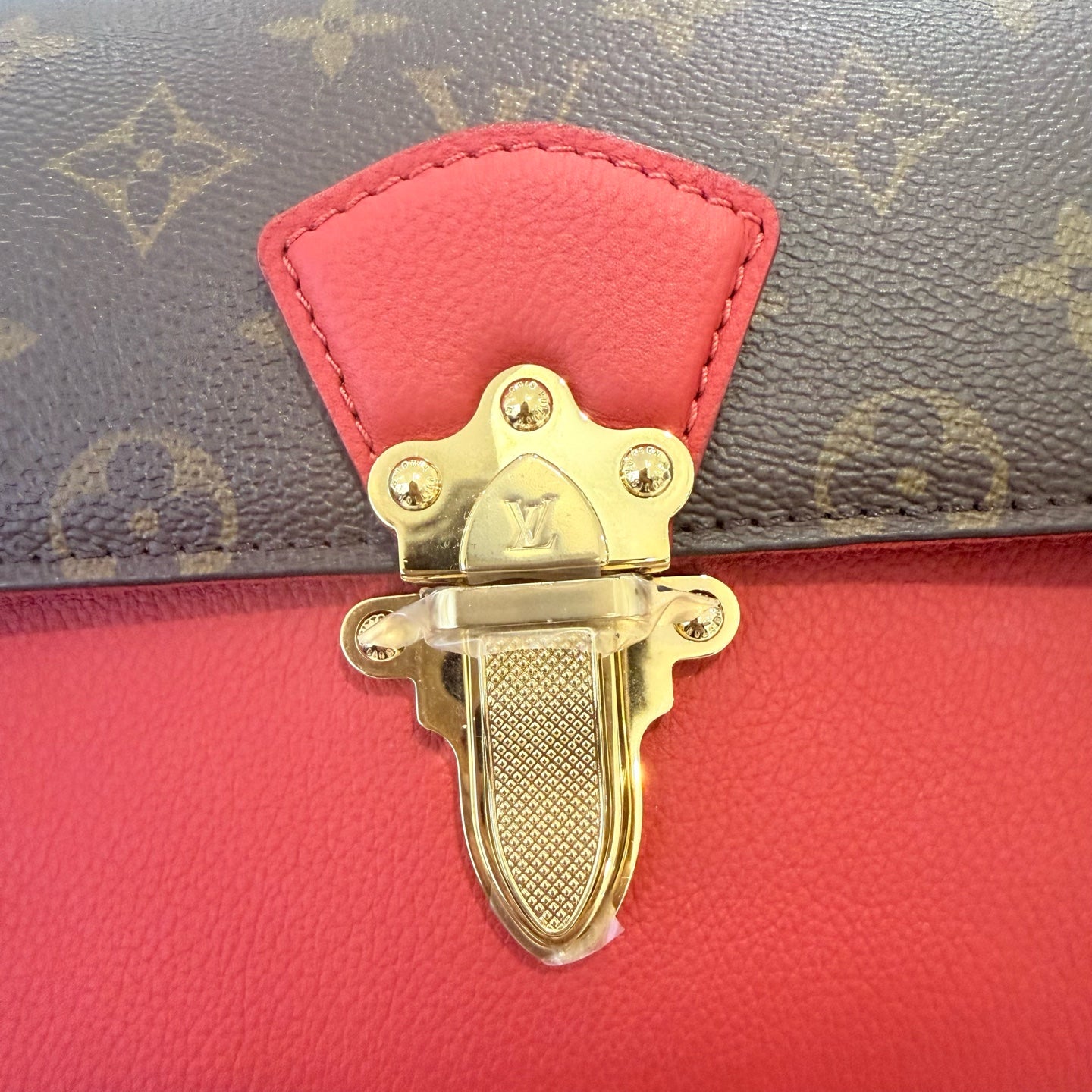 Louis Vuitton - Victoire - Synthetic - Multicolour - (small)