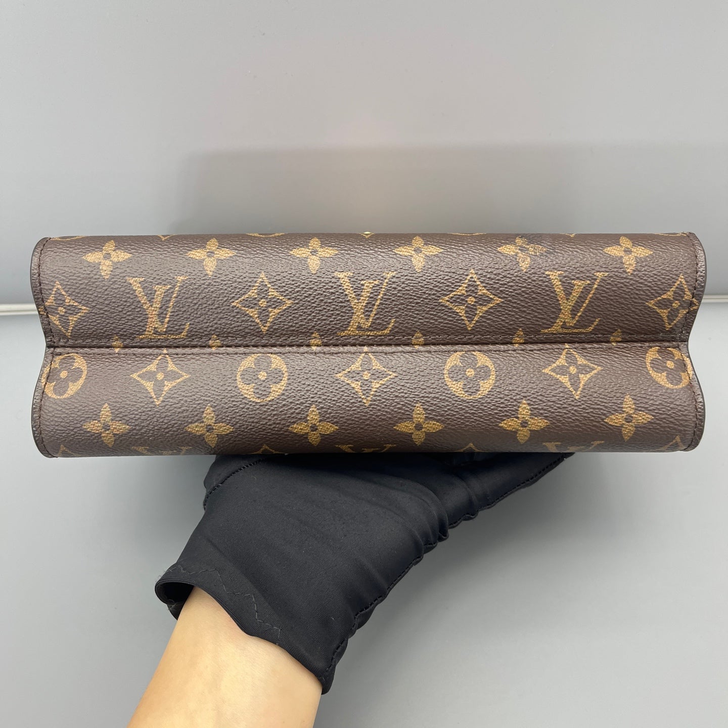 Louis Vuitton - Victoria Chain Bag - Monogram coated canvas and leather - Brown and Red - (Medium)