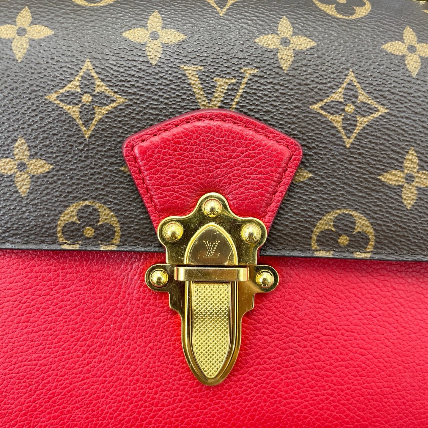 Louis Vuitton - Victoria Chain Bag - Monogram coated canvas with grained leather trim - Red - (medium)