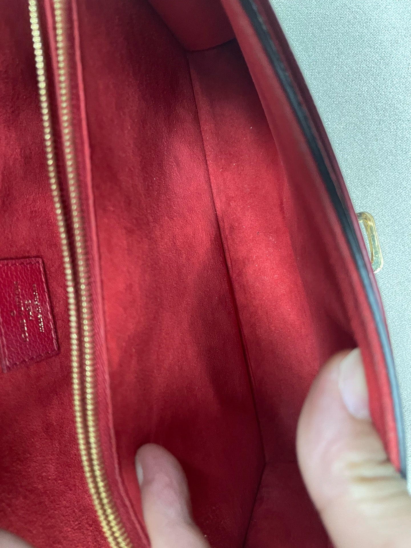 Louis Vuitton - Victoria - Leather - Multicolour - (medium)