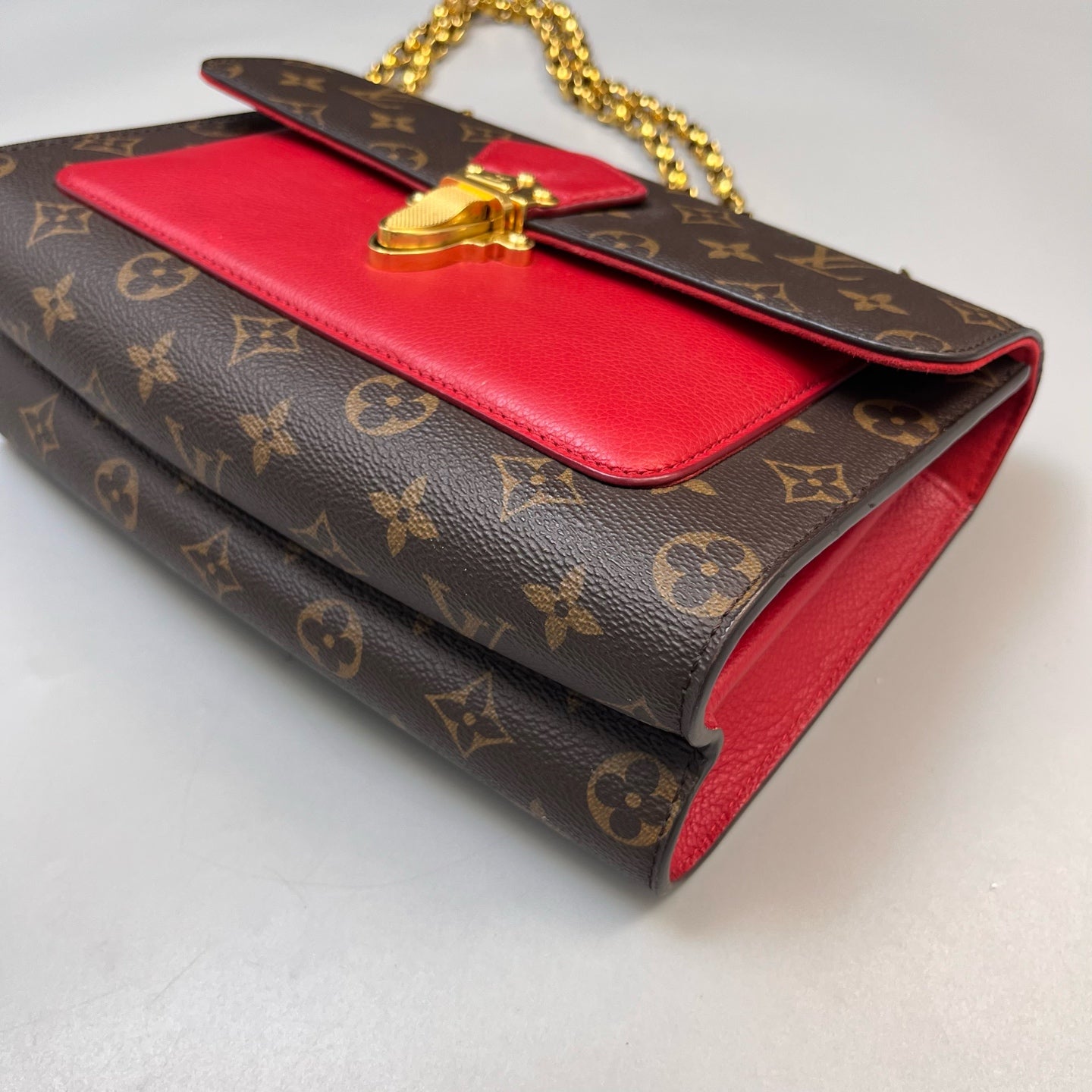 Louis Vuitton - Victoria - Synthetic - Multicolour - (medium)