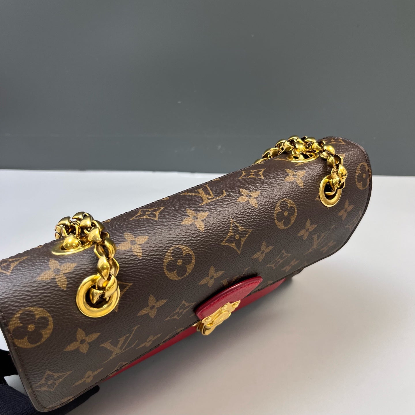 Louis Vuitton - Victoria - Synthetic - Multicolour - (medium)