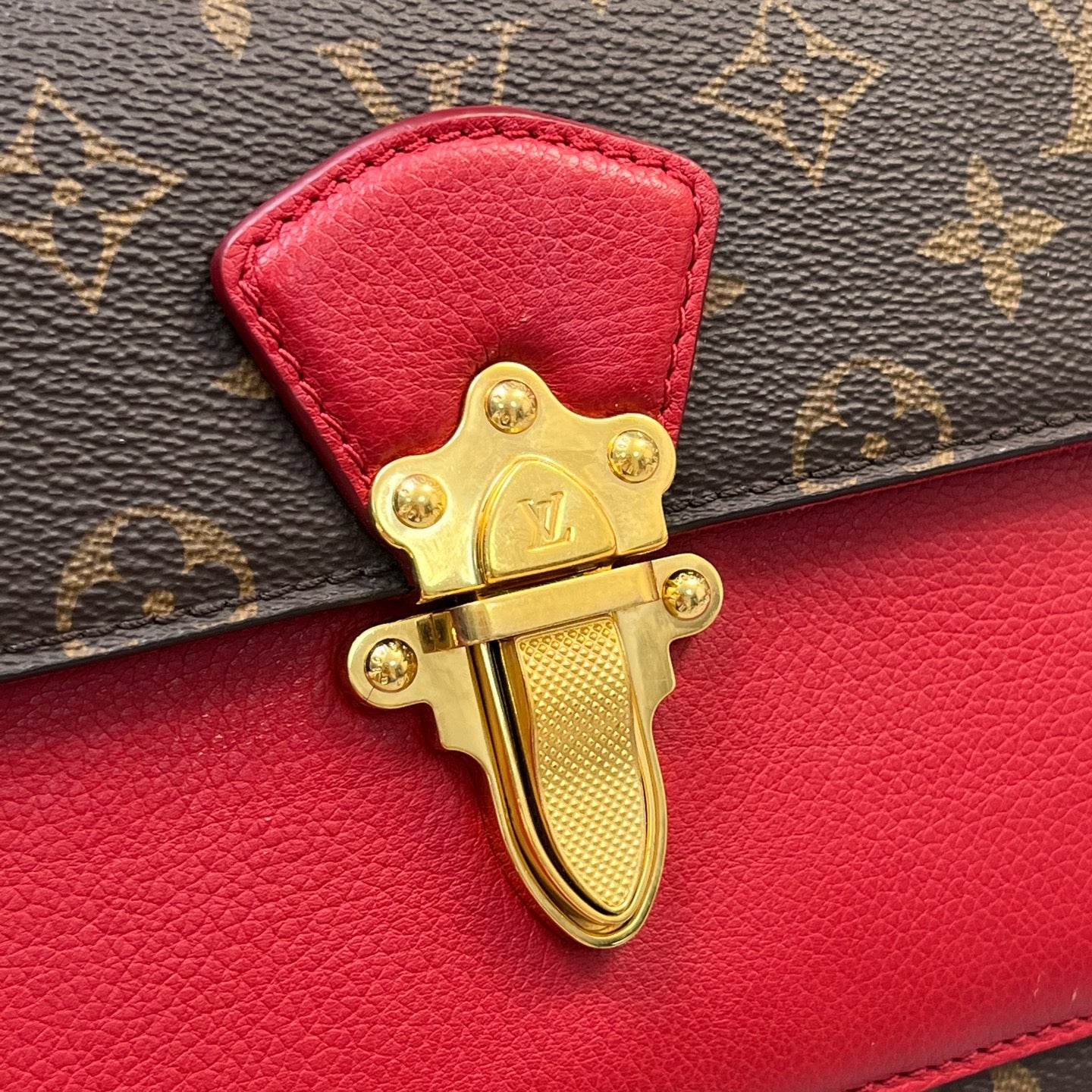 Louis Vuitton - Victoria - Synthetic - Multicolour - (medium)