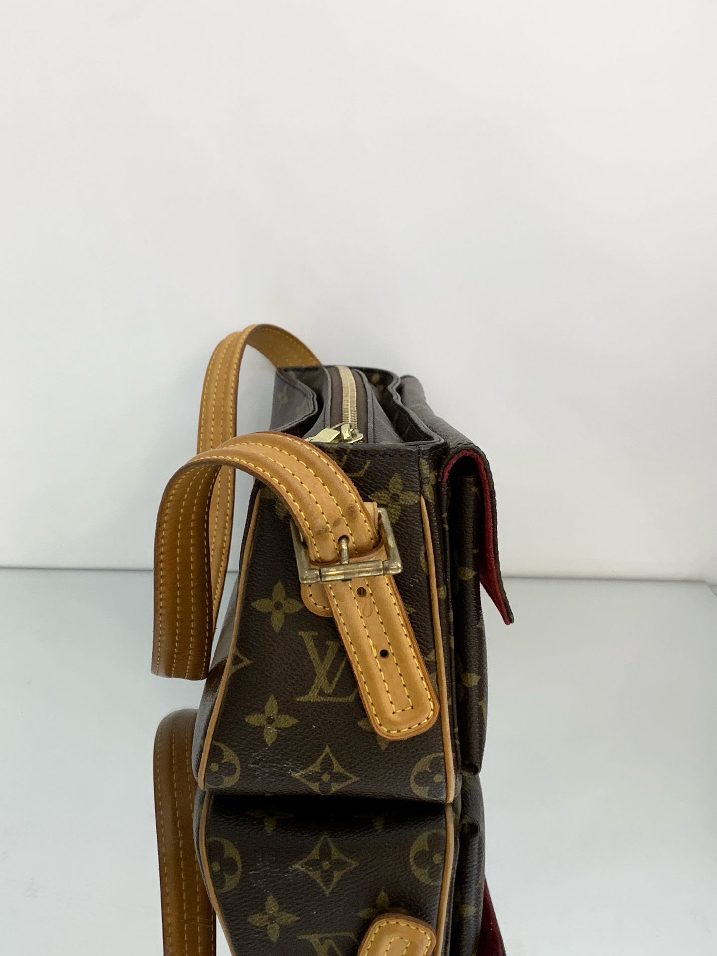Louis Vuitton - Vintage Monogram Double Flap Shoulder Bag - Monogram coated canvas with Vachetta leather trim - Brown - (Small)