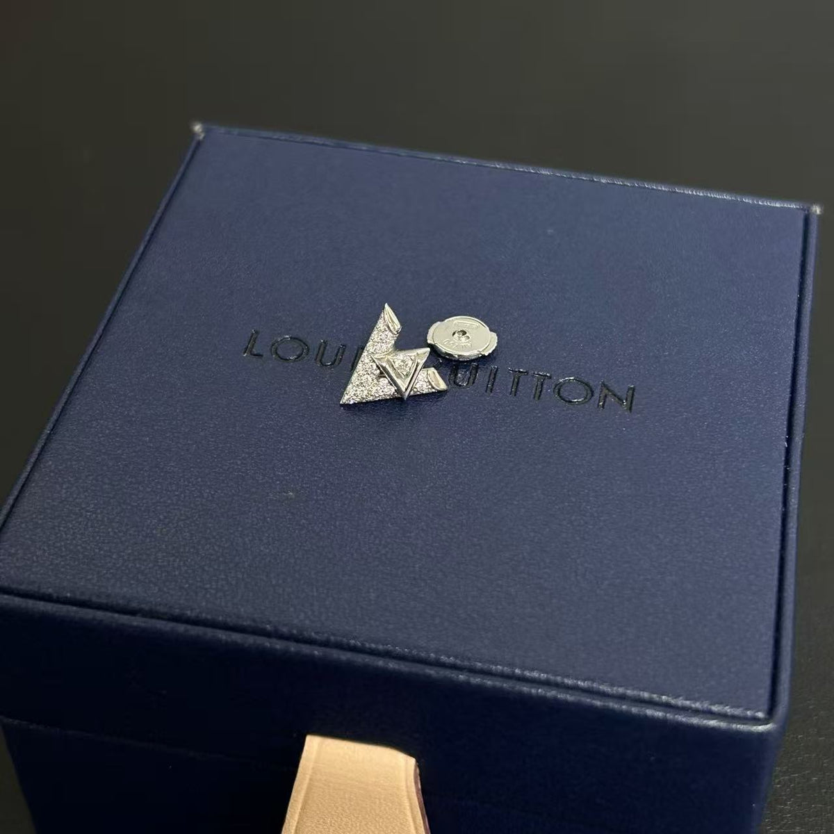 Louis Vuitton - Volt - White gold - Silver