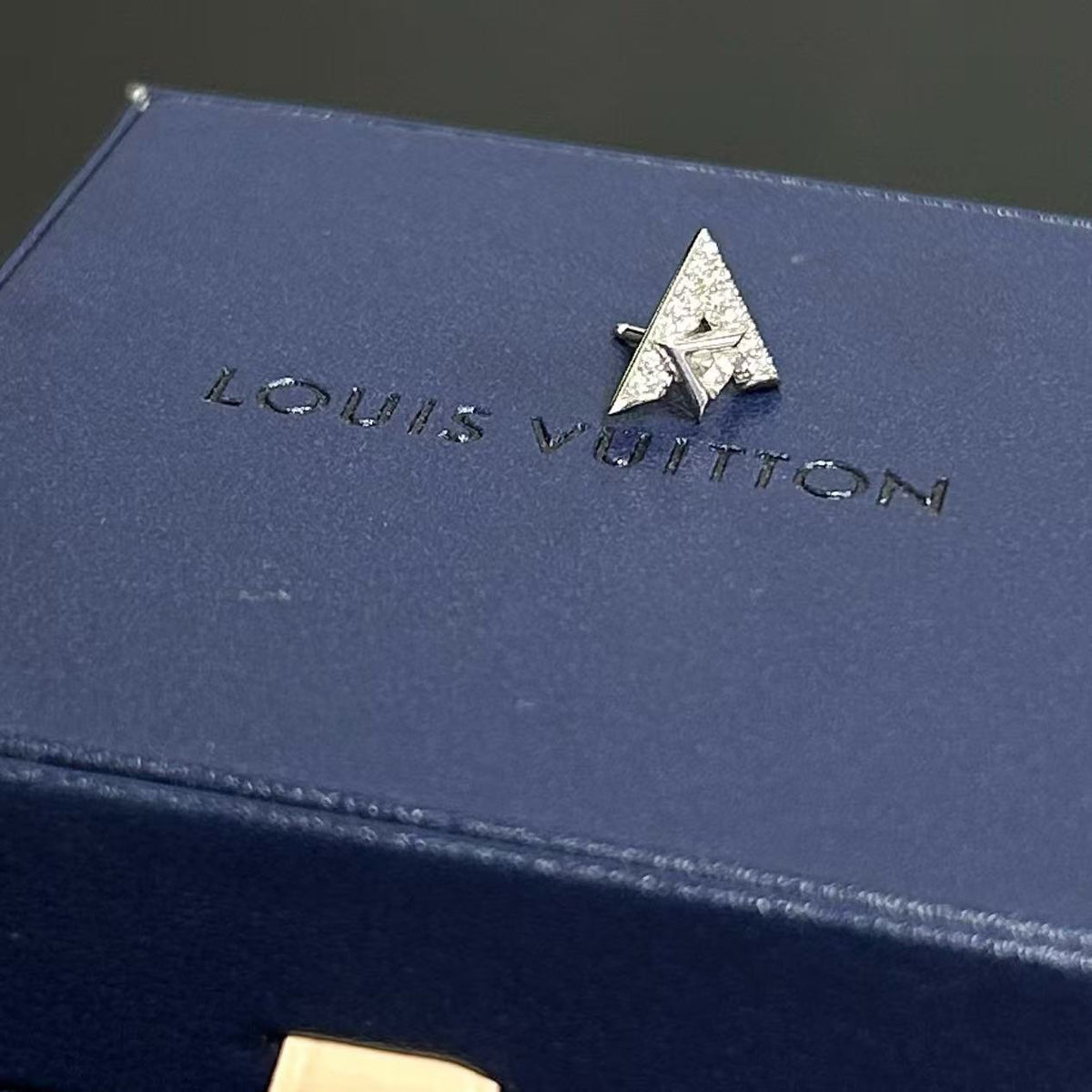 Louis Vuitton - Volt - White gold - Silver