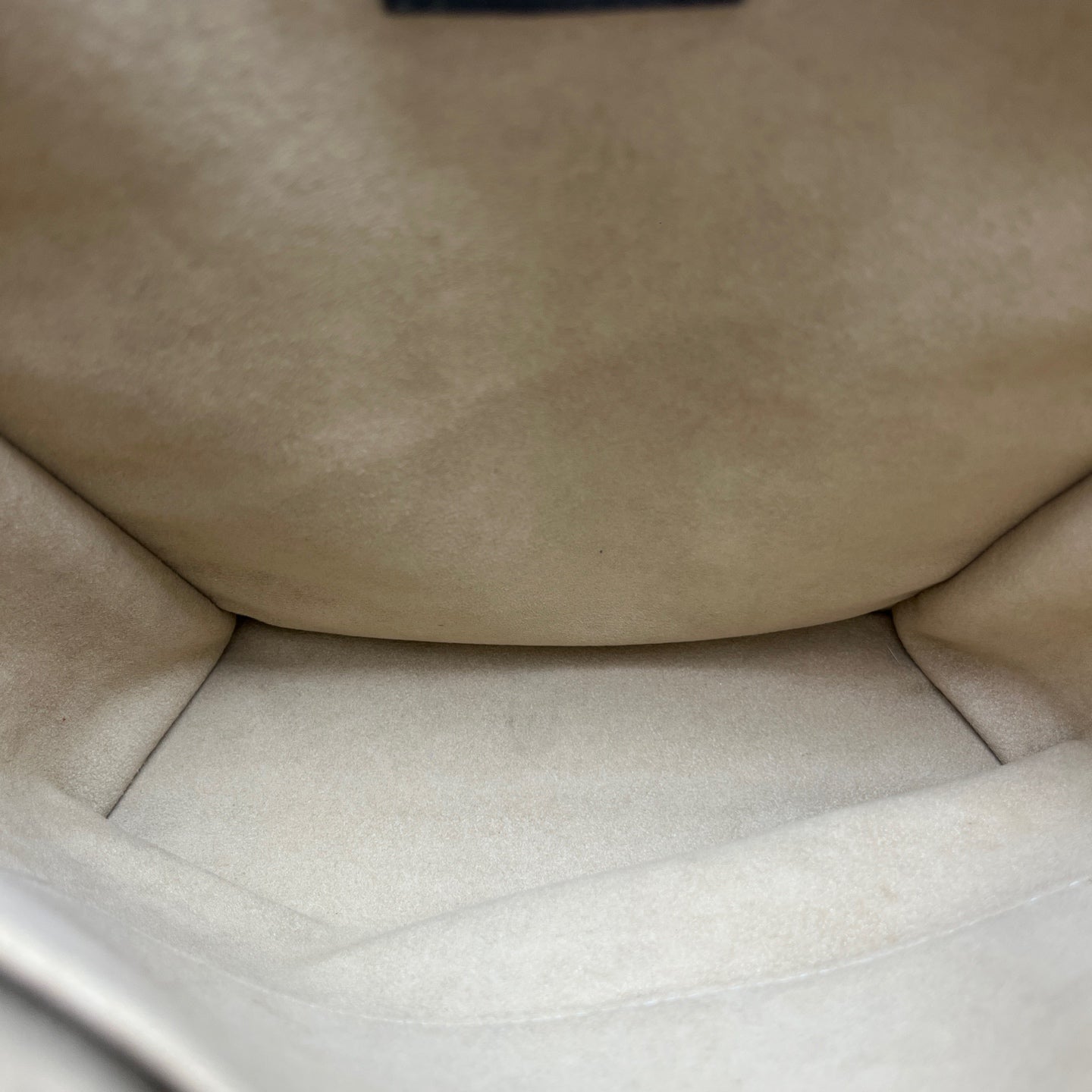 Louis Vuitton - Volta - Leather - Black - (medium)
