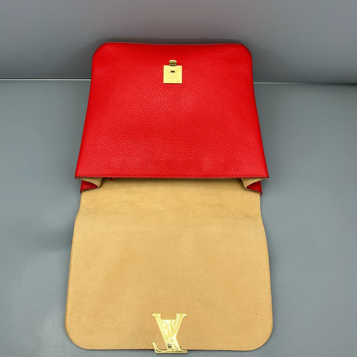 Louis Vuitton - Volta - Leather - Red - (medium)