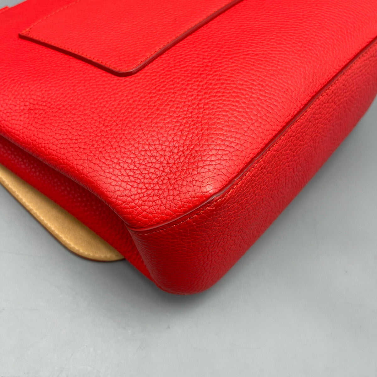 Louis Vuitton - Volta - Leather - Red - (medium)