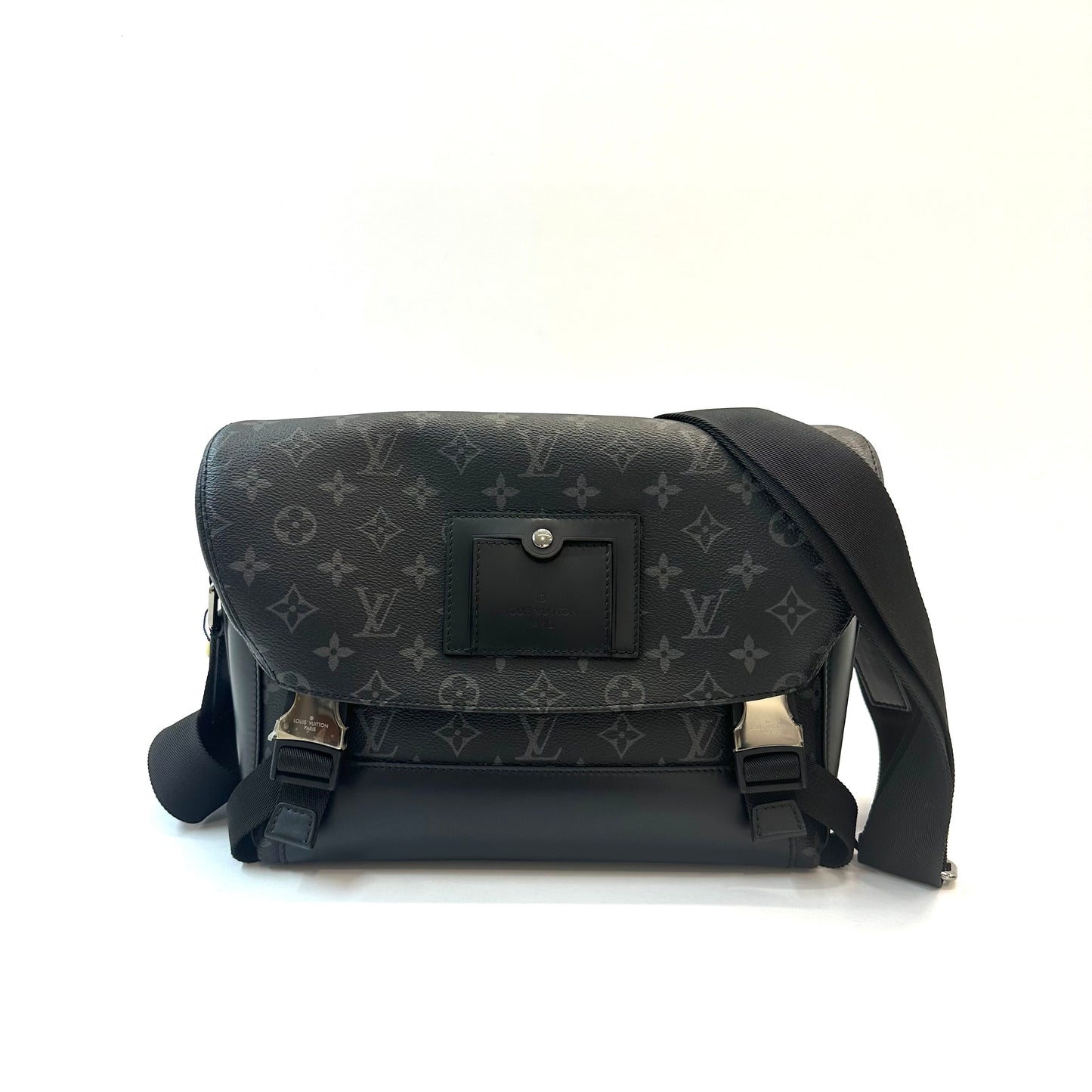 Louis Vuitton - VOYAGER - Canvas - Black