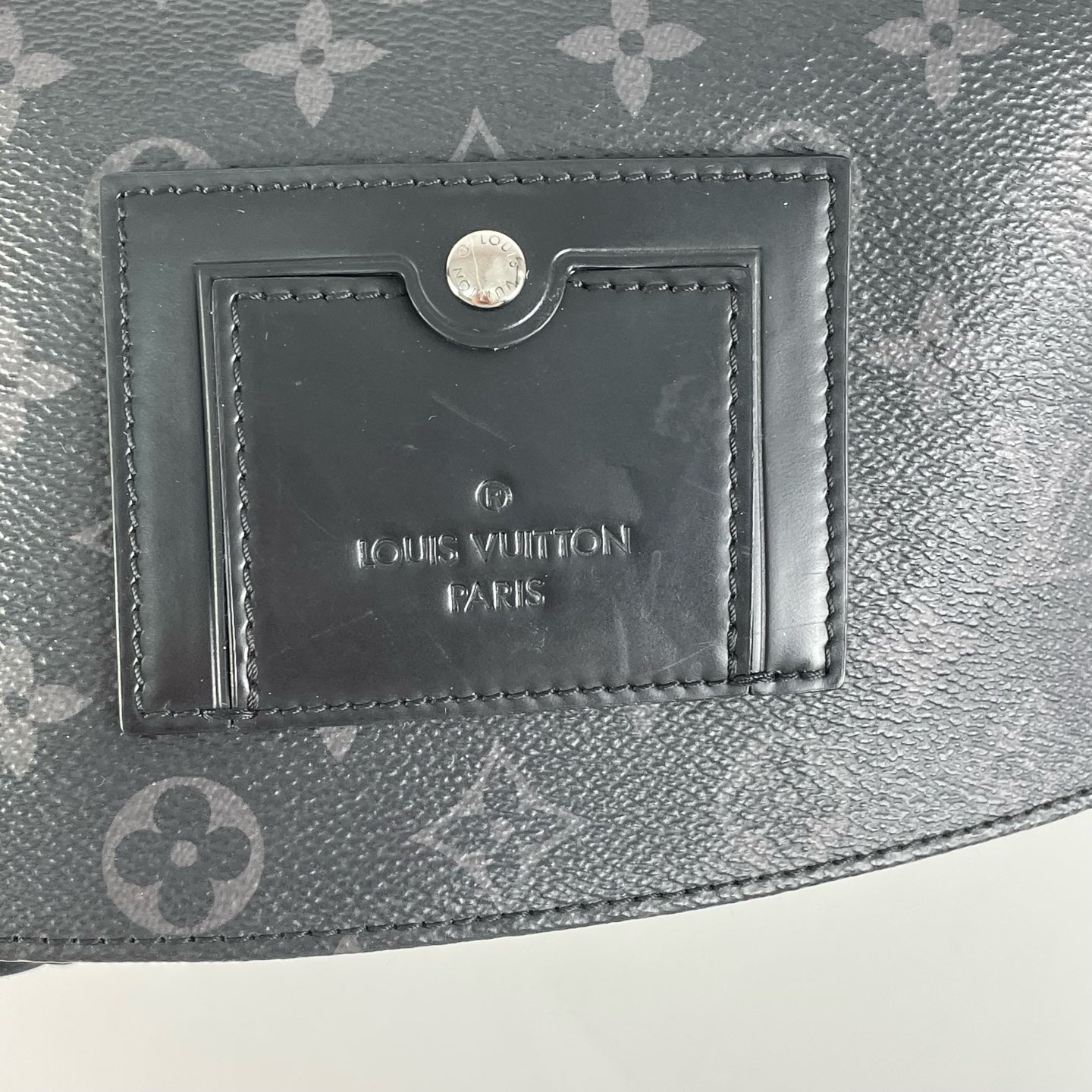 Louis Vuitton - Voyager - Leather - Black - (medium)
