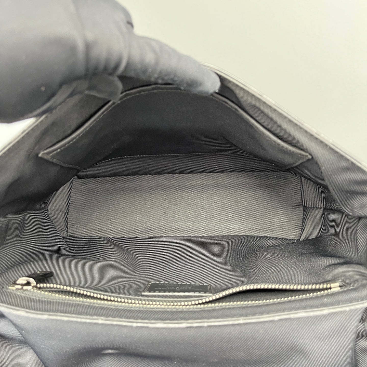 Louis Vuitton - Voyager Messenger Bag - Monogram Eclipse coated canvas with cowhide leather trim - Black - (medium)