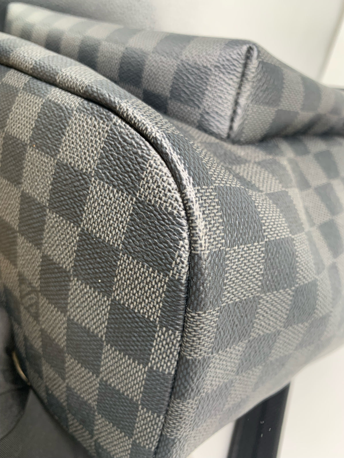Louis Vuitton - Zack - Synthetic - Grey - (large)