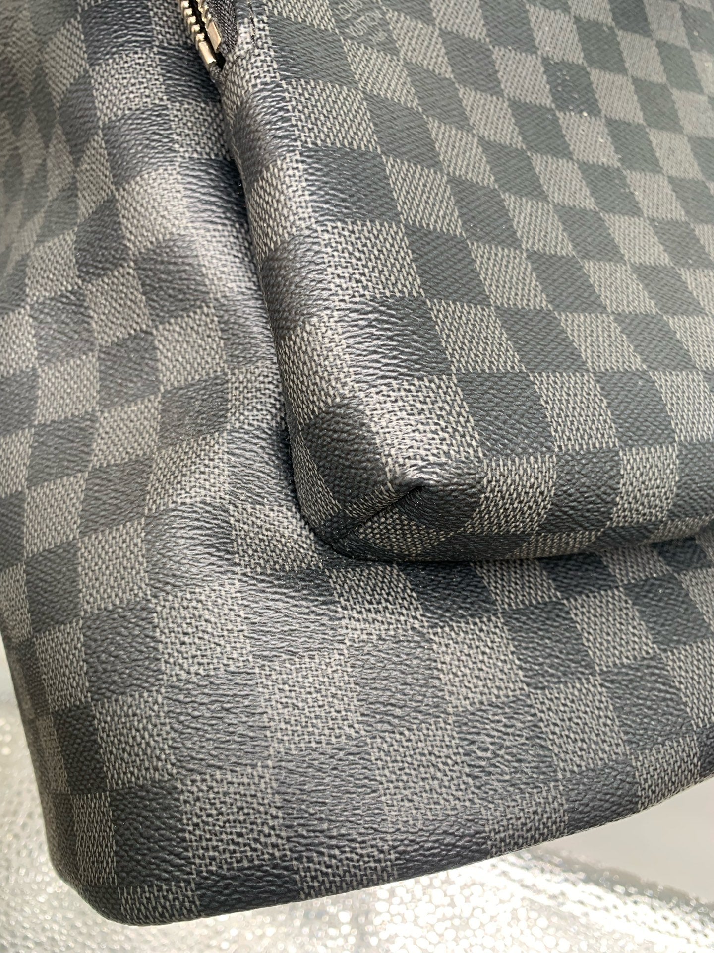 Louis Vuitton - Zack - Synthetic - Grey - (medium)