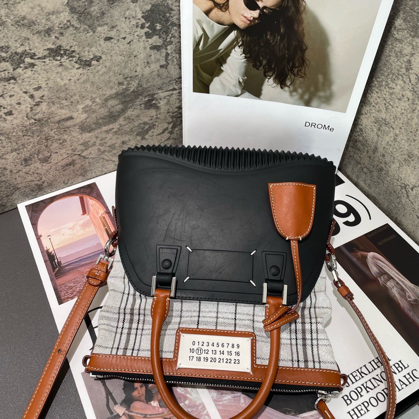 Maison Margiela - 5AC - Calfskin leather and fabric - Black and Tan - (small)