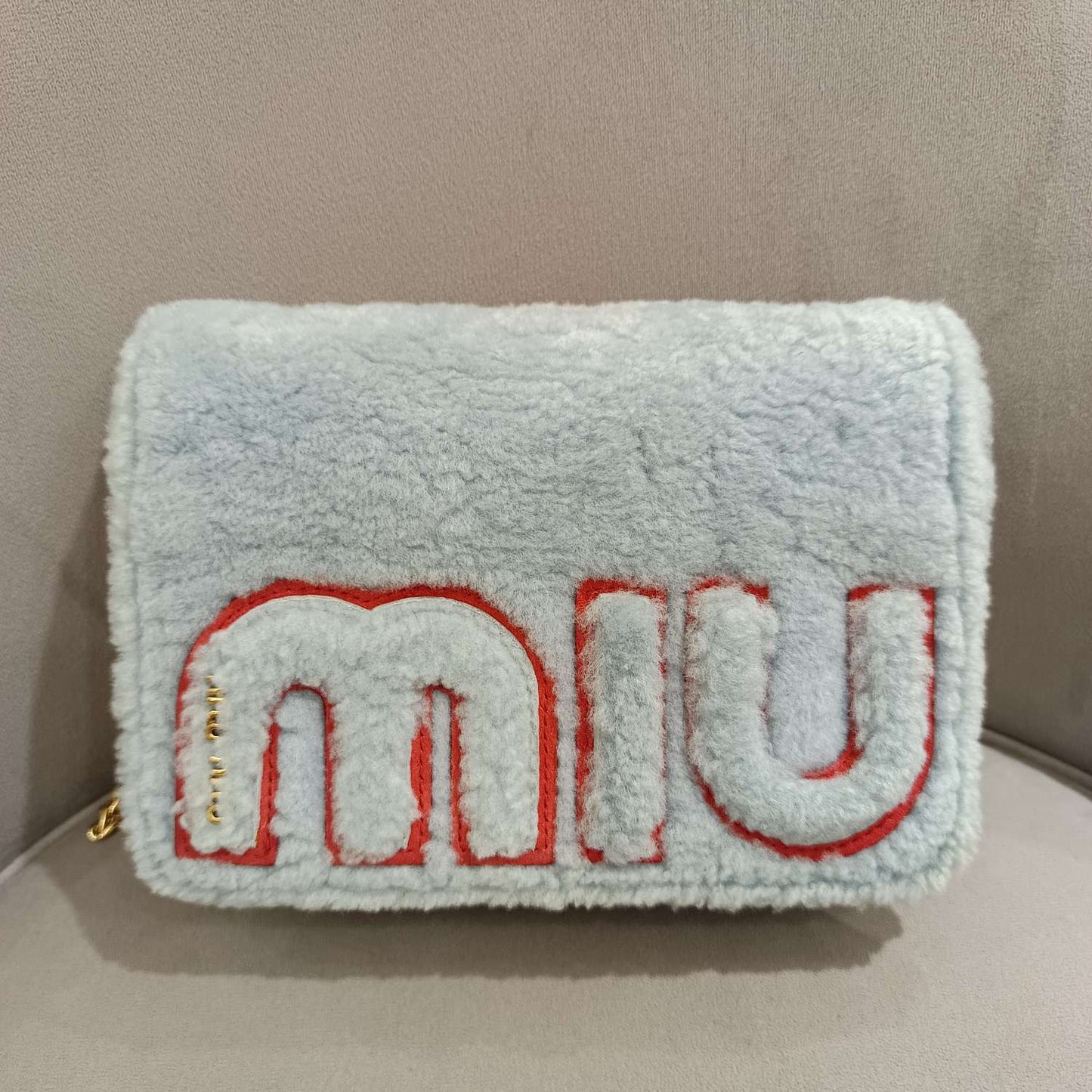 Miu Miu - Faux Fur Logo Chain Bag - Faux fur and Leather - Blue - (mini)