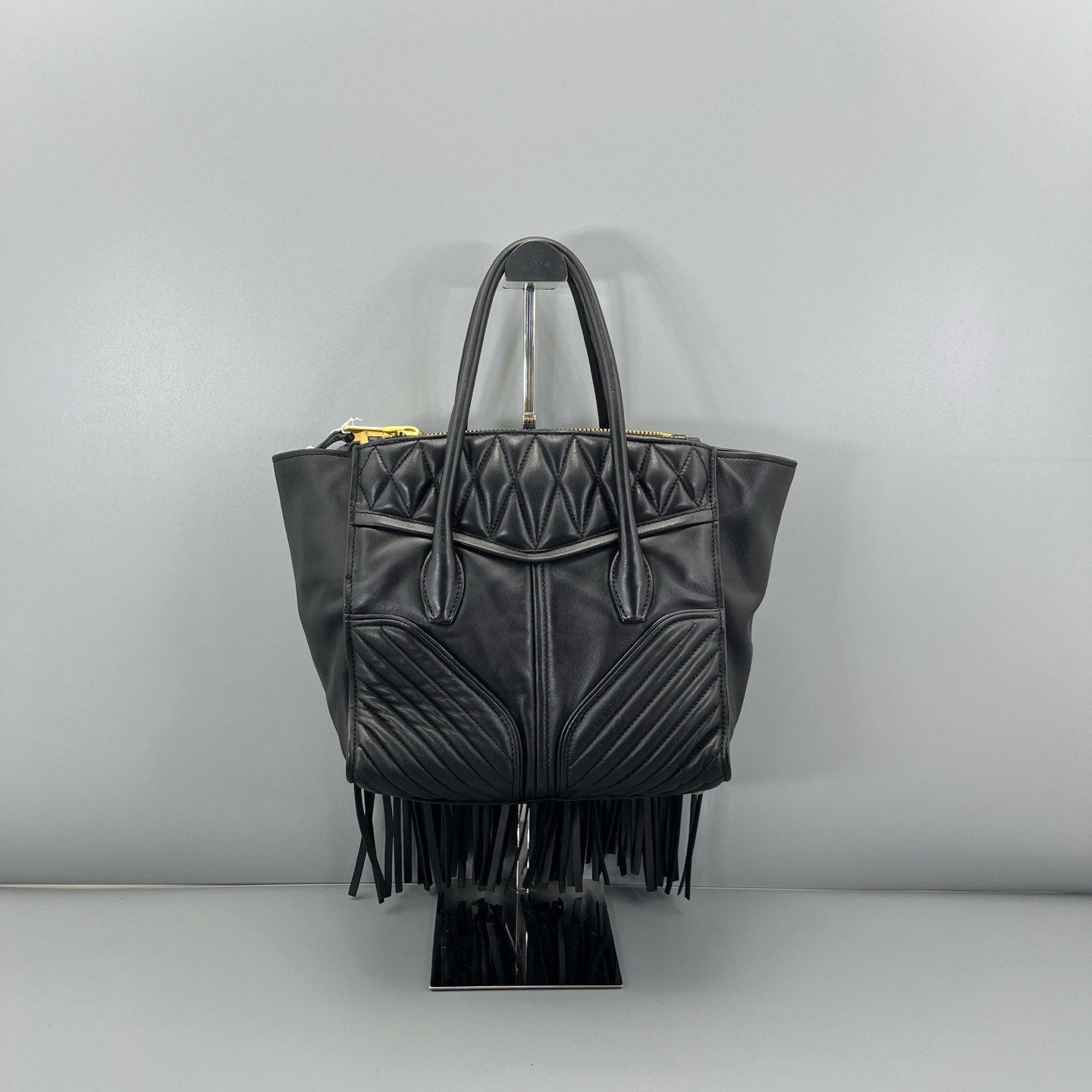 Miu Miu - Fringe Tote Bag - Leather - Black - (Medium)
