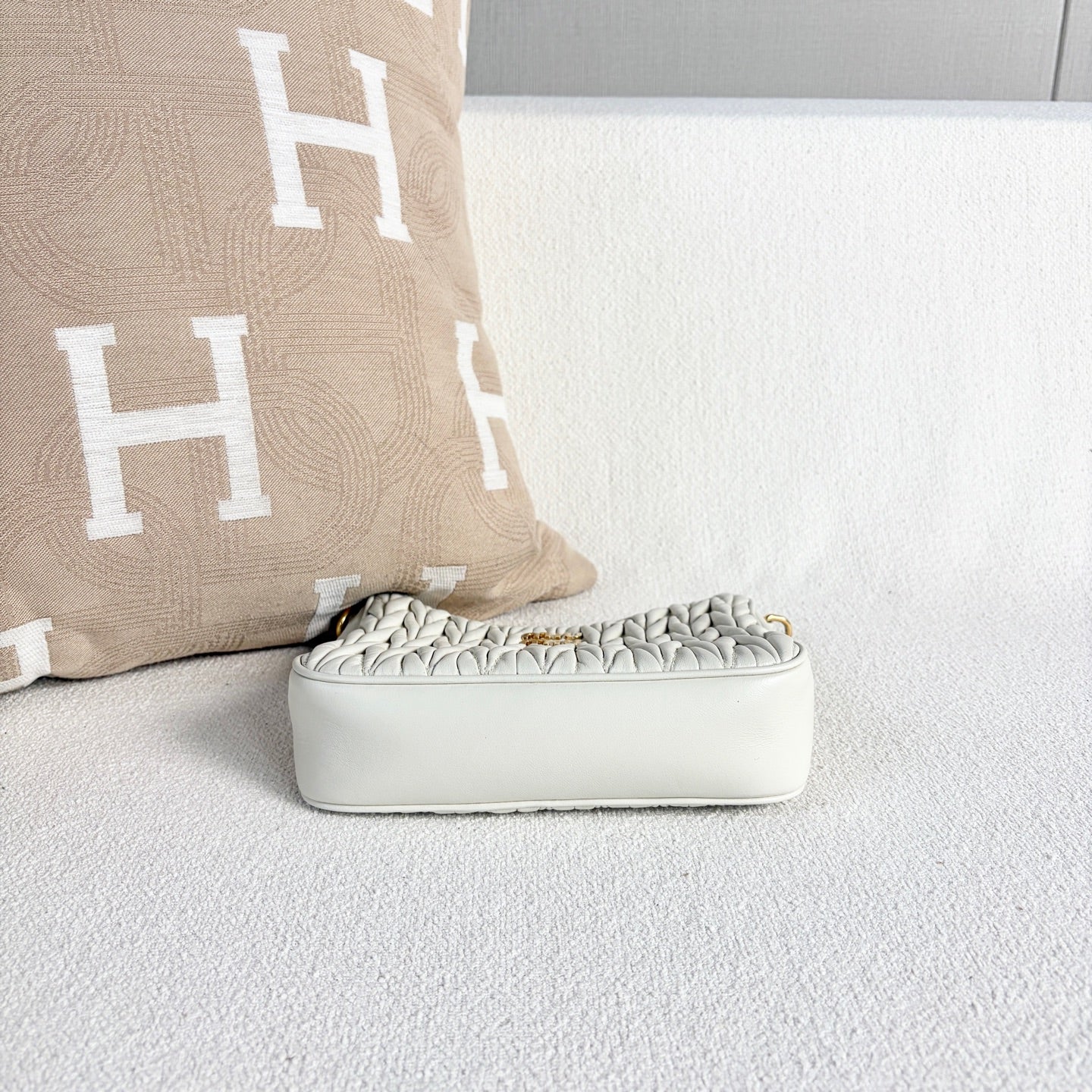 Miu Miu - Hobo Bag - Leather - White - (mini)