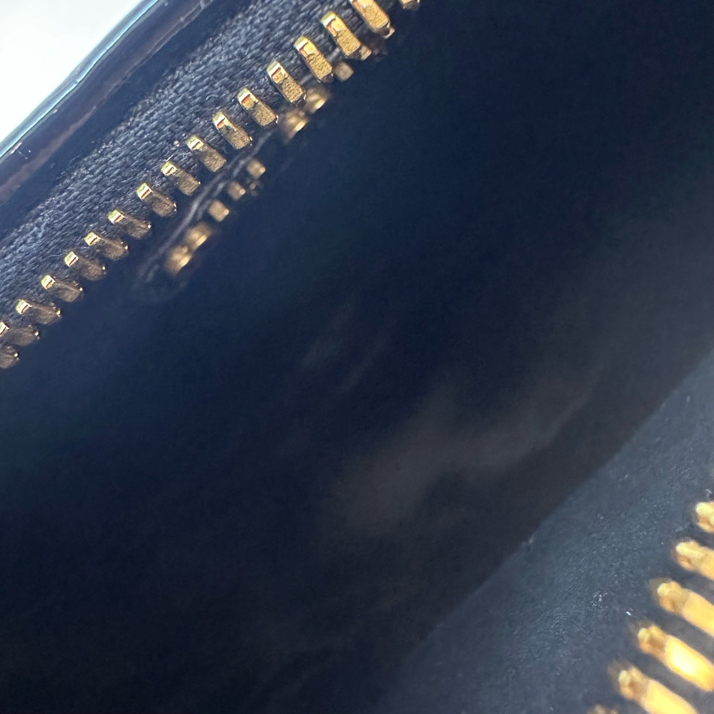 Miu Miu - Hobo Crescent Bag - Patent leather - Black