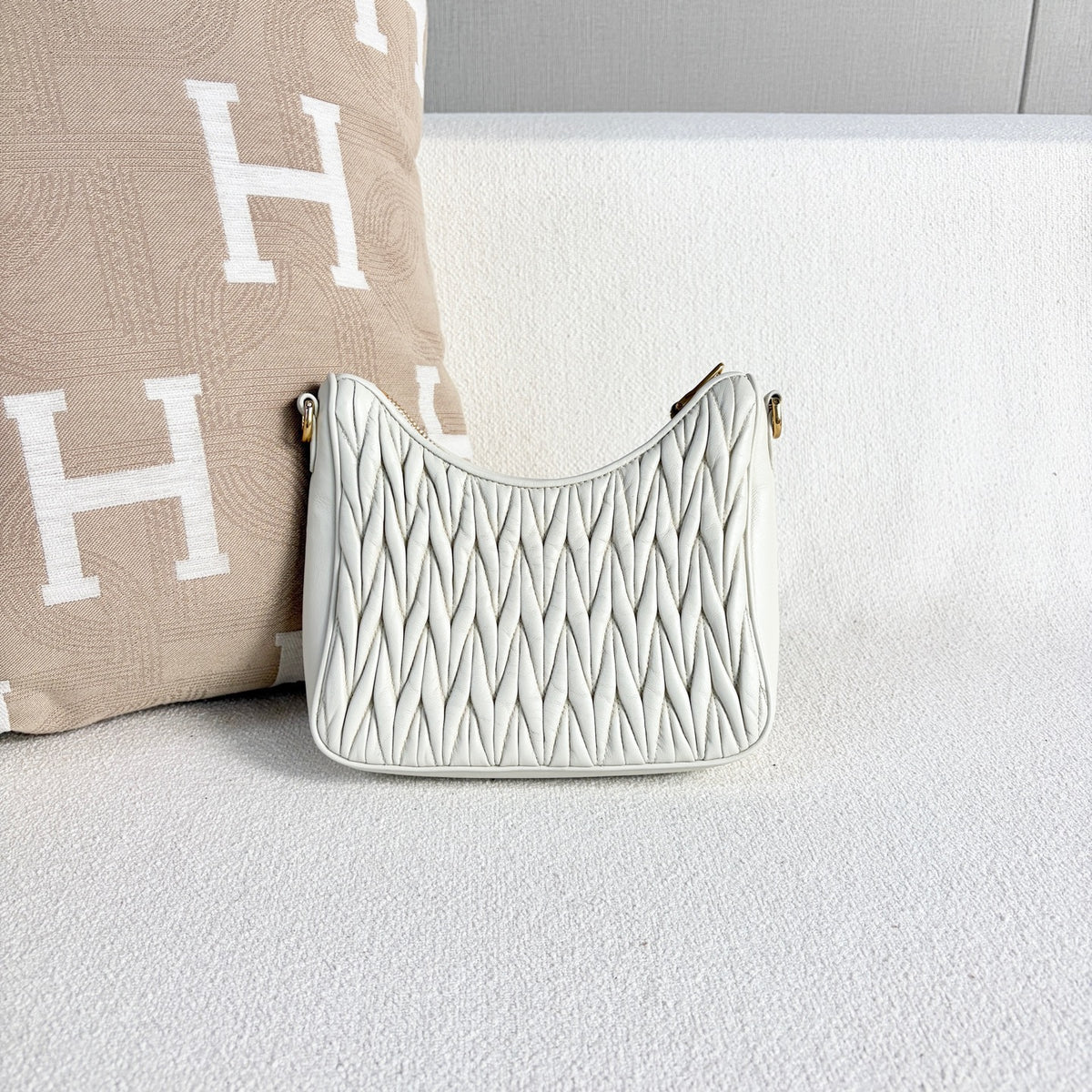 Miu Miu - Hobo - Leather - White - (small)