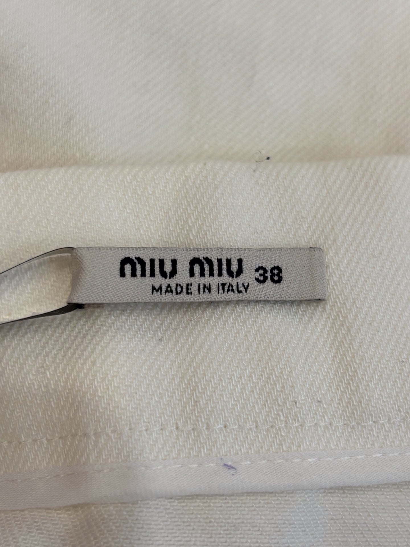 Miu Miu - Hollow Floral Lace Denim Shorts - Denim (Cotton blend) - White - (38)