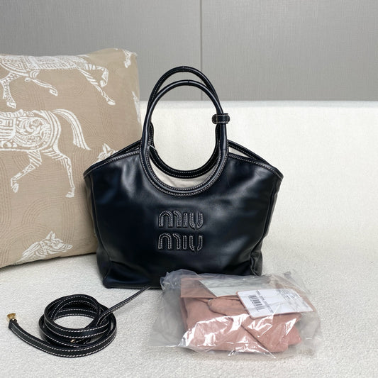 Miu Miu - Ivy Market Basket Tote Bag - Cowhide leather - Black - (Small)