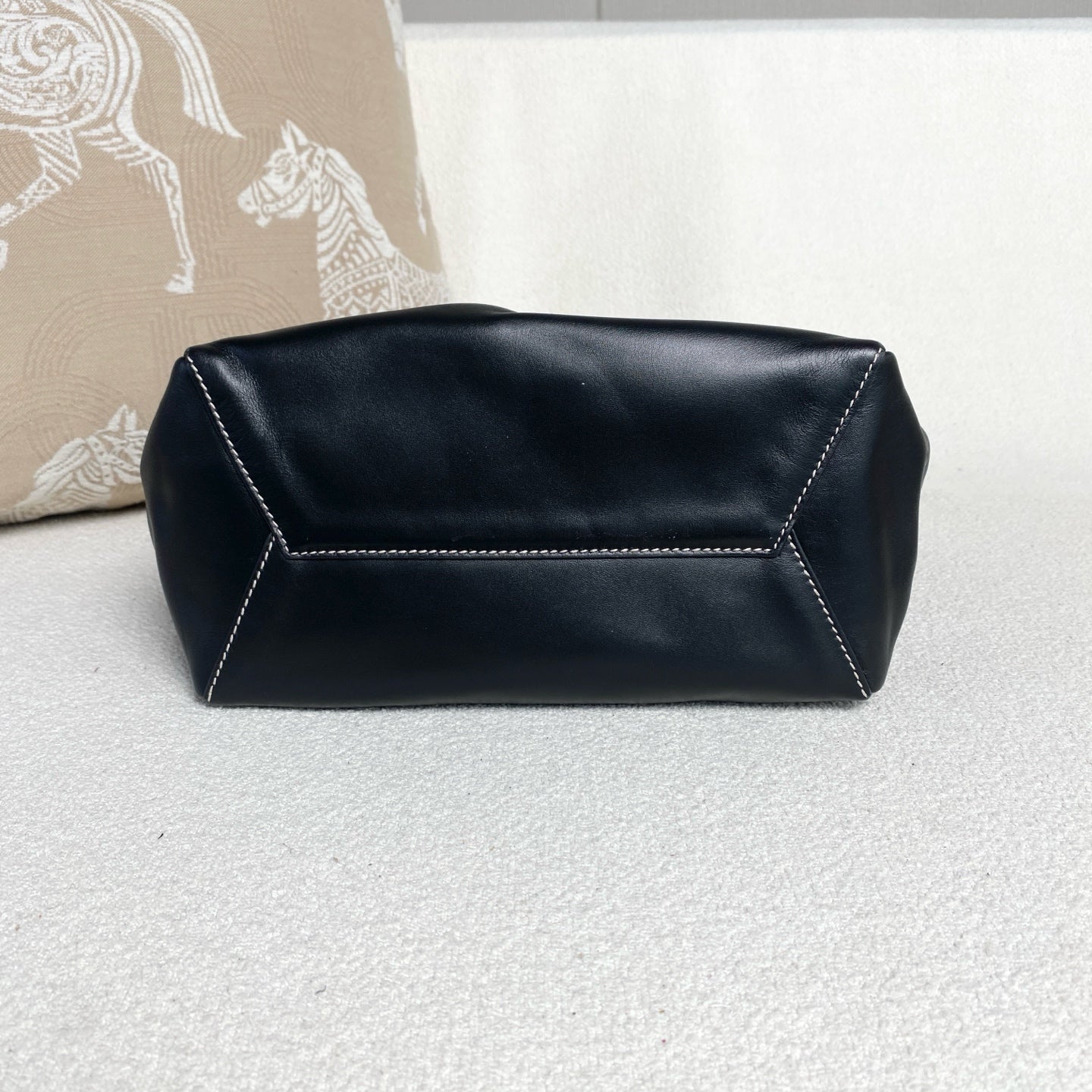 Miu Miu - Ivy Market Basket Tote Bag - Cowhide leather - Black - (Small)