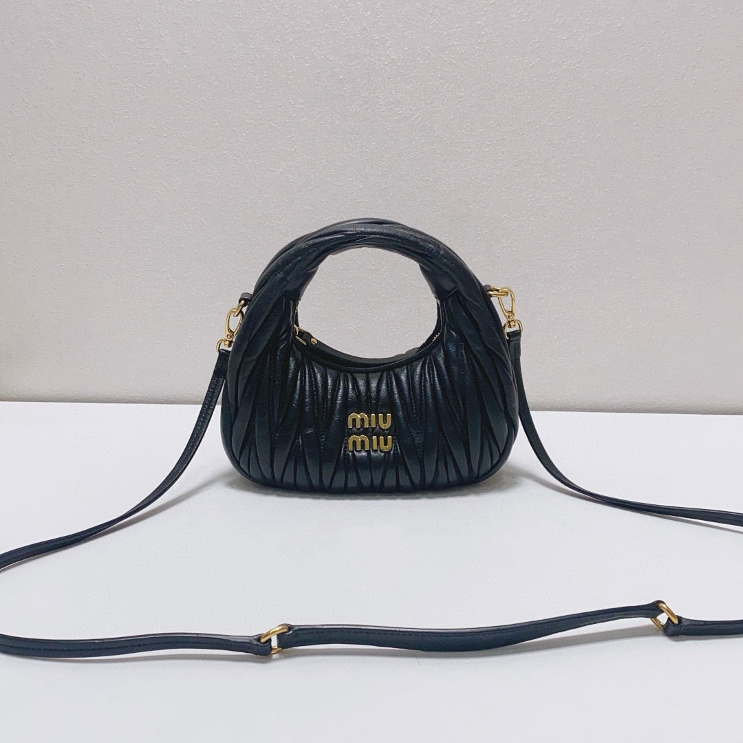 Miu Miu - Matelassé Hobo Bag - Lambskin leather - Black - (mini)