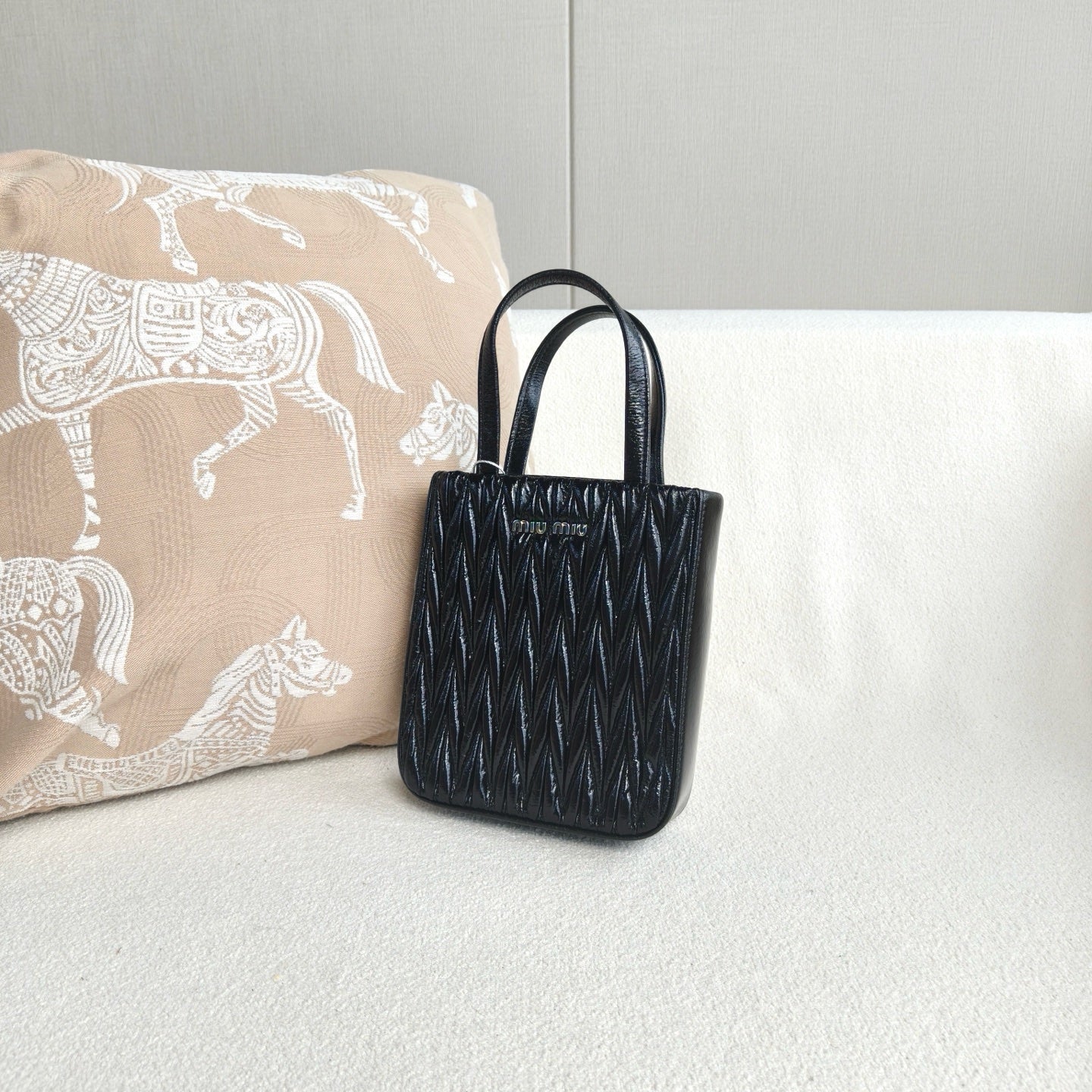 Miu Miu - Matelassé Mini Tote - Lambskin leather - Black - (mini)