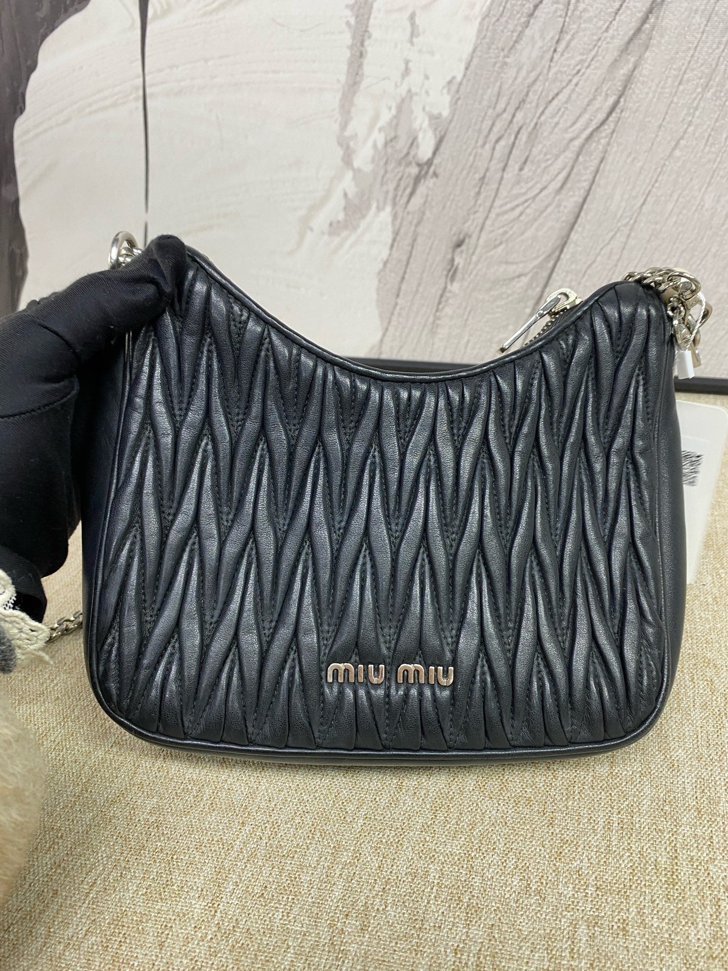 Miu Miu - Matelassé Pearl Chain Hobo Bag - Lambskin leather - Black - (mini)