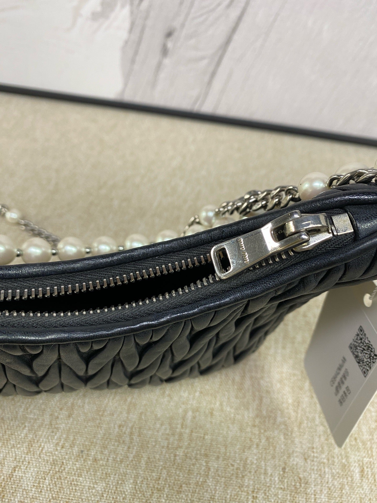 Miu Miu - Matelassé Pearl Chain Hobo Bag - Lambskin leather - Black - (mini)