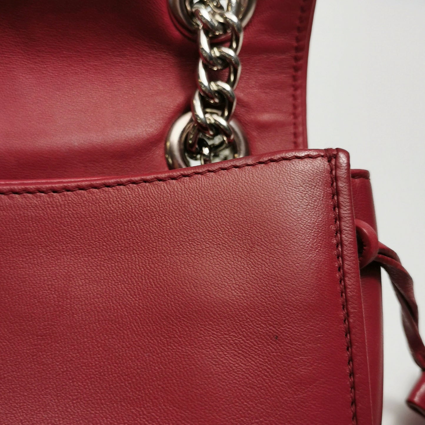 Miu Miu - Matelassé Pleated Flap Chain Bag - Leather - Red - (mini)