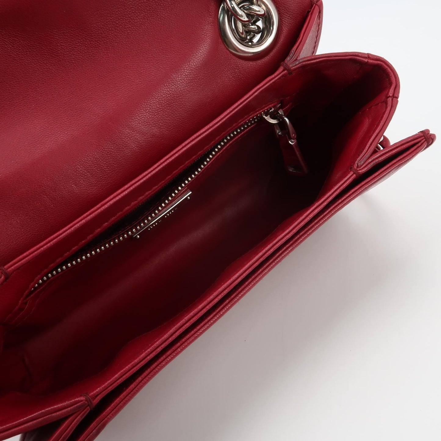 Miu Miu - Matelassé Pleated Flap Chain Bag - Leather - Red - (mini)