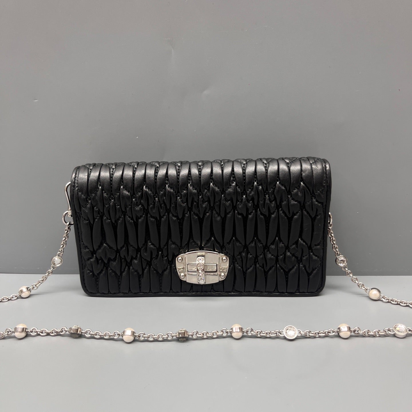 Miu Miu - Matelassé Pleated Jewel Chain Bag - Matelassé leather - Black with Silver-Tone Hardware - (mini)