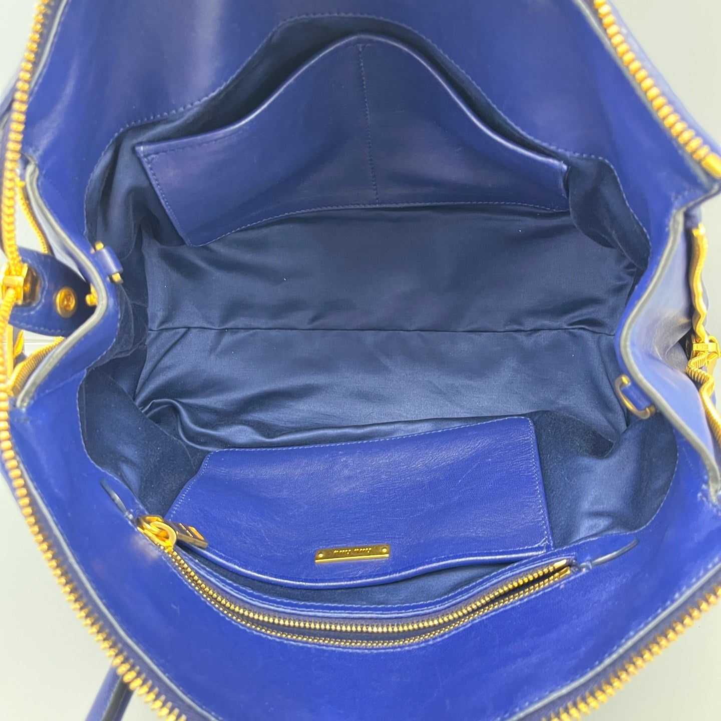 Miu Miu - Matelassé Top Handle Bag - Leather - Blue - (Medium)