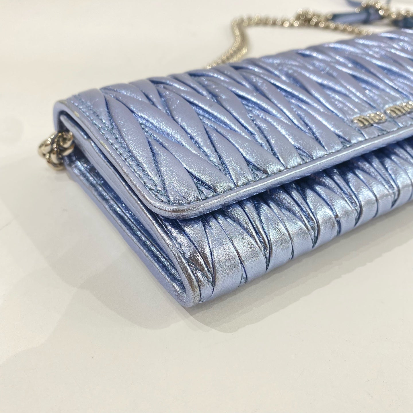 Miu Miu - Matelassé Wallet on Chain - Metallic lambskin leather - Pearlescent Blue with Silver-tone Hardware - (mini)